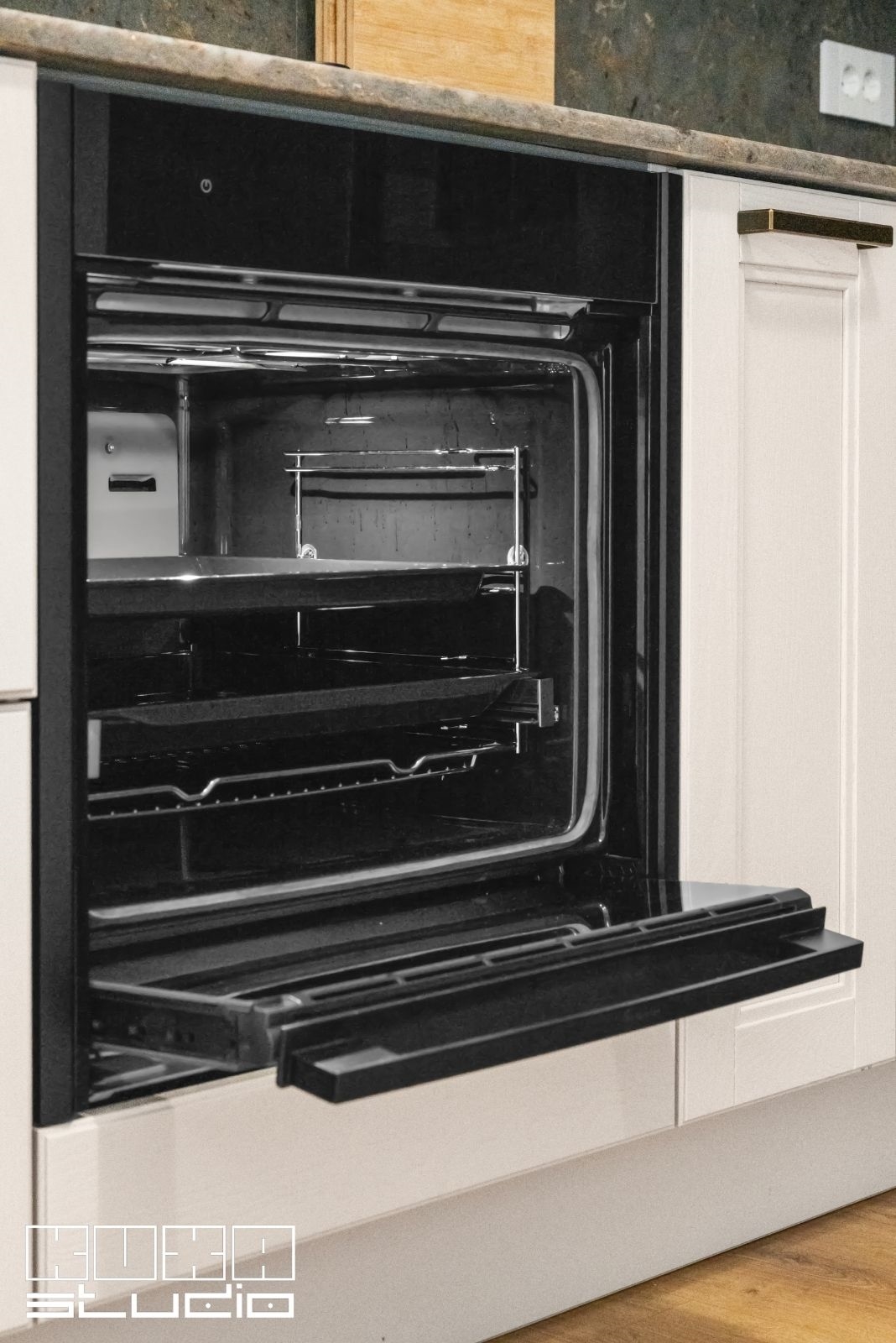 cuptor-neff-slide-and-hide