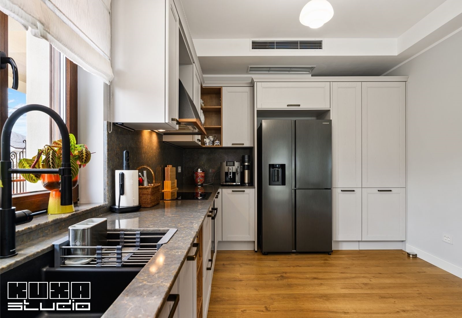 iluminat-led-sub-corpurile-suspendate