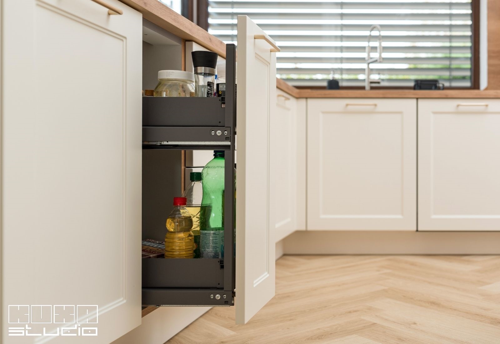 Cos Jolly pentru depozitare si organizare sticle si condimente