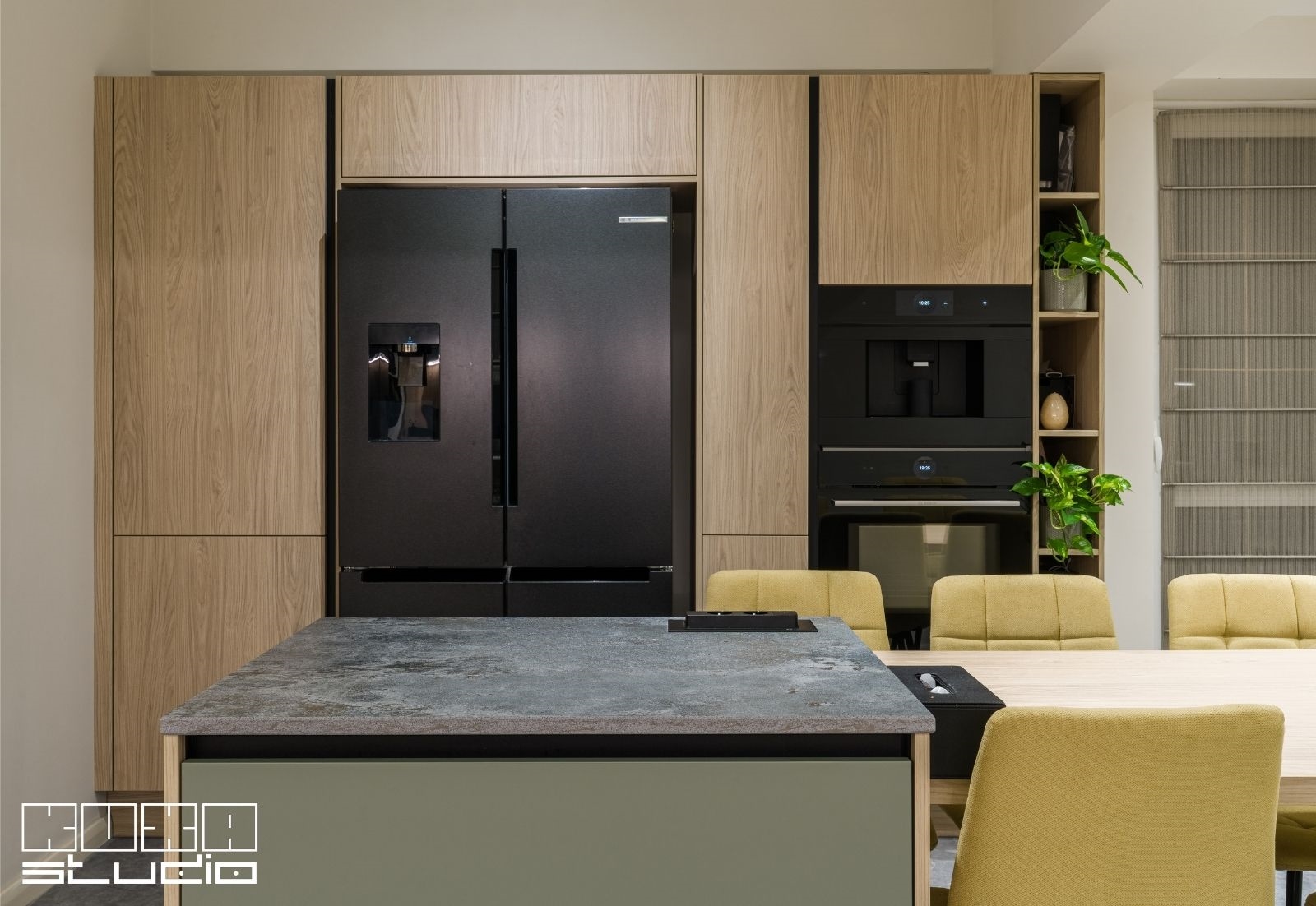 Frigider side by side independent