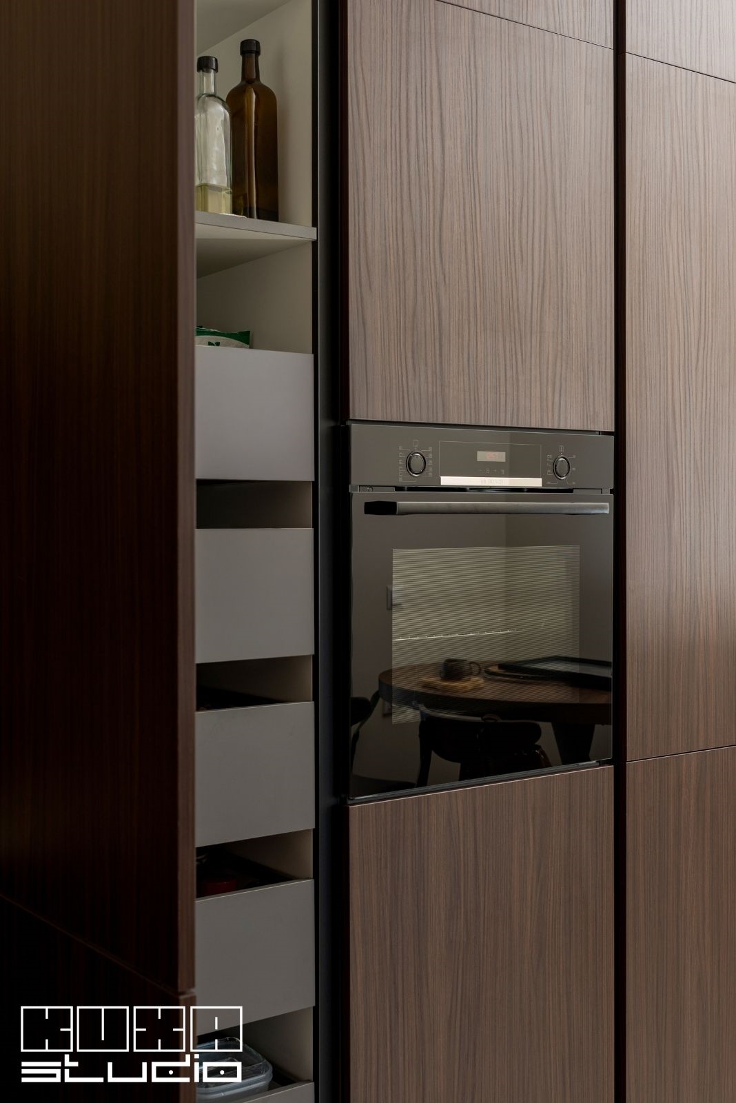 coloana tip camara cu sertare