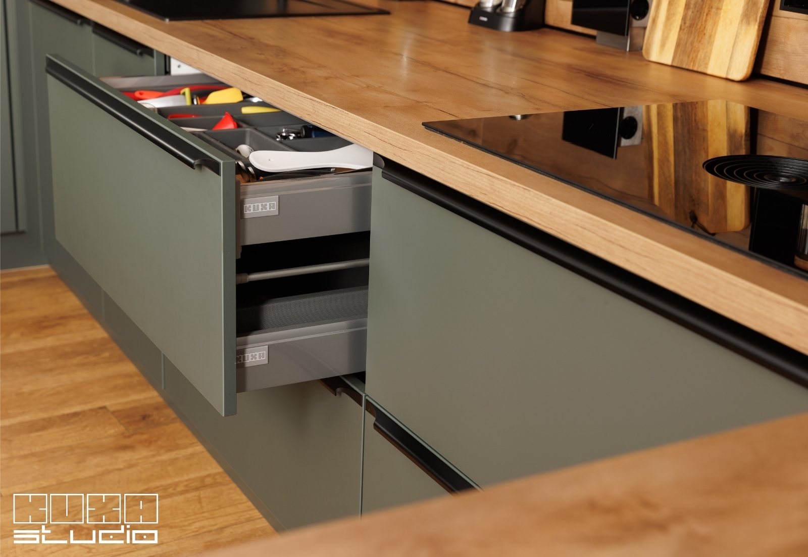 sertar cu separator tacamurii