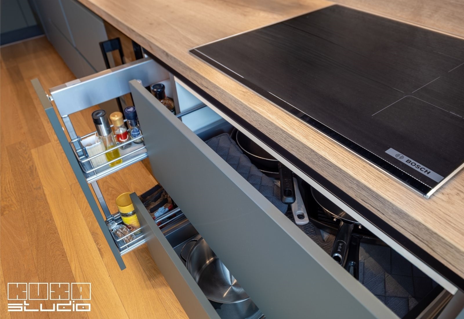 mobila de bucatarie in L