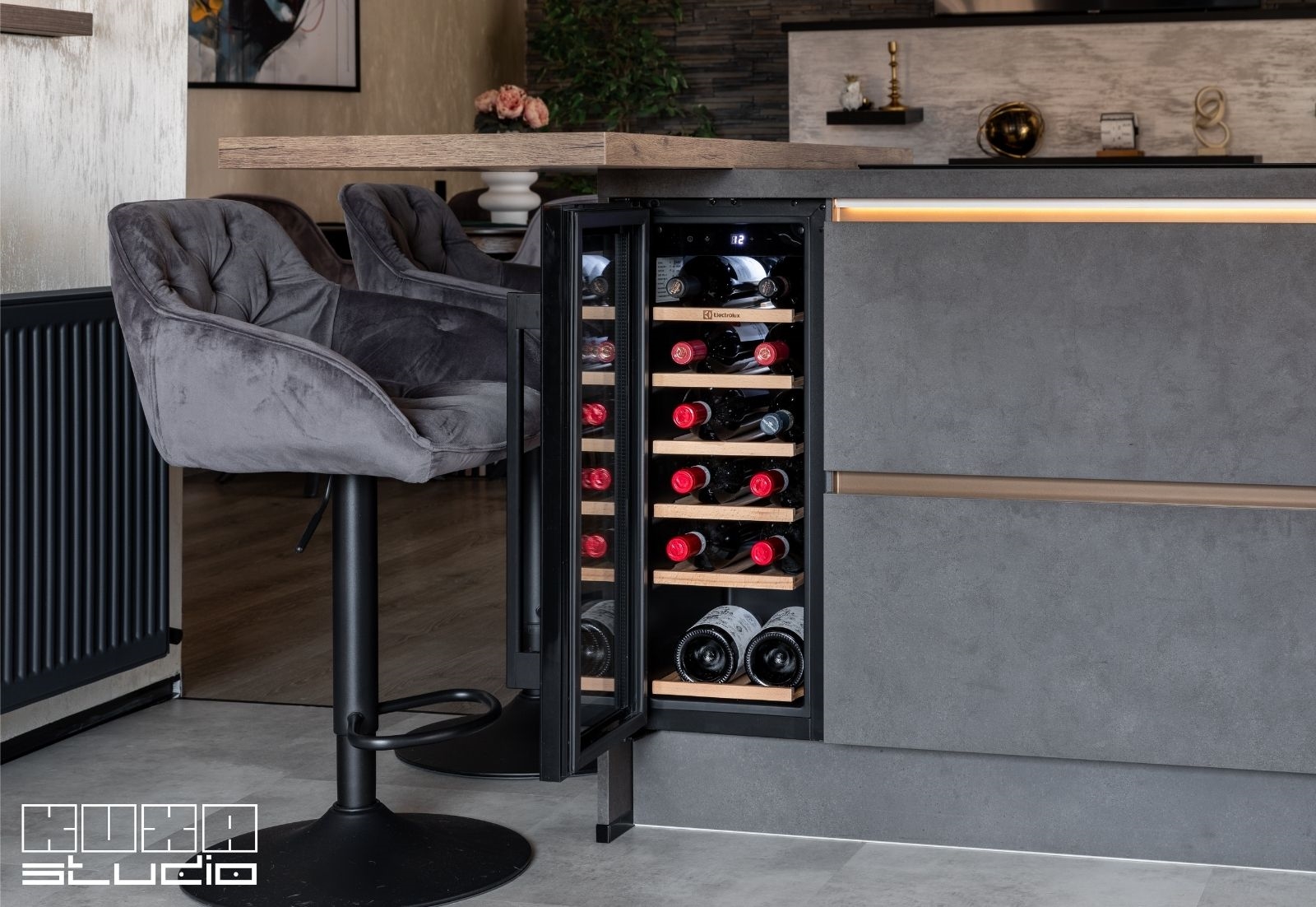 frigider de vinuri incorporat